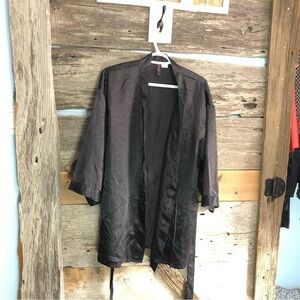 DREAMGIRL size large black robe